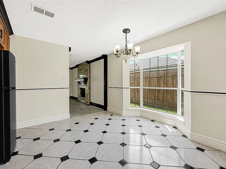 4806 Hickorygate Dr — Photo 8