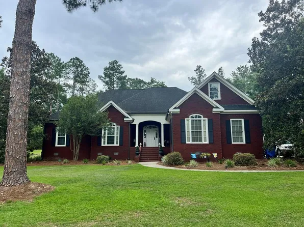 12 Fairway Dr, Tifton, GA 31793