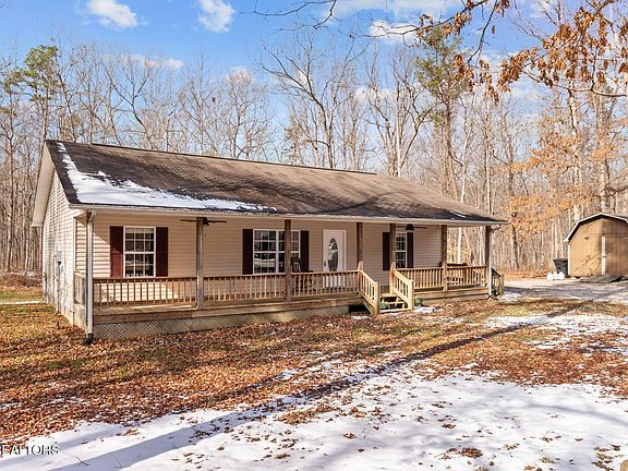 2nd image of 1365 Pilgrim Dr