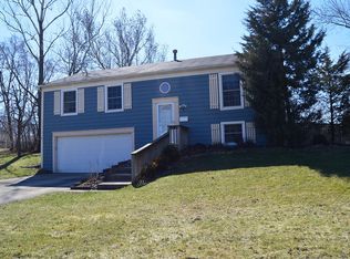 2 Ashlawn Ave, Montgomery, IL 60538