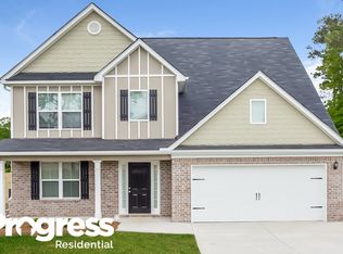 114 McArthur Dr, Locust Grove, GA 30248