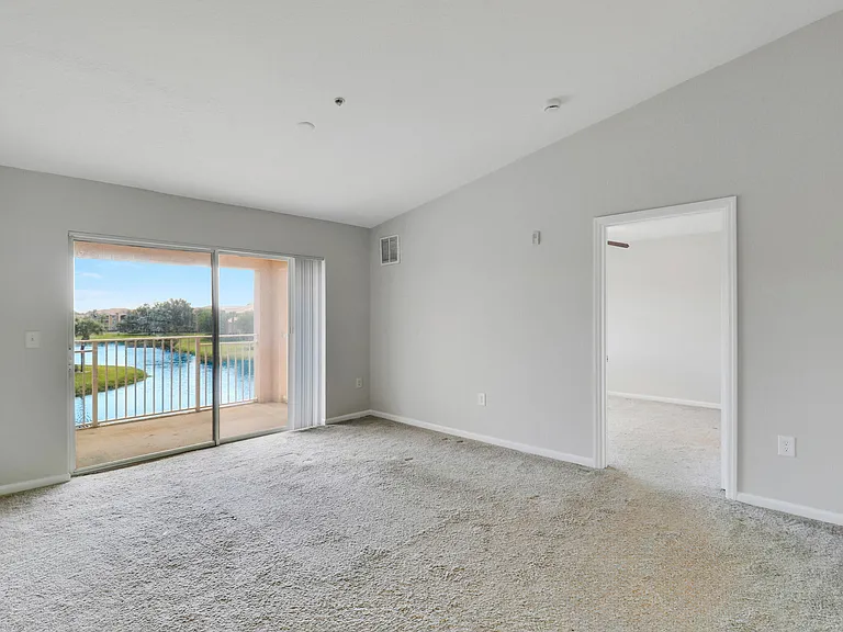 141 SW Palm Dr #306 — Photo 28
