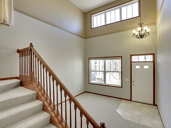 2nd image of 1751 Prescott Ln