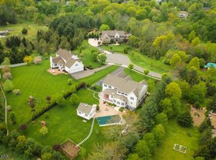 11 Rockledge Ct, Belle Mead, NJ 08502