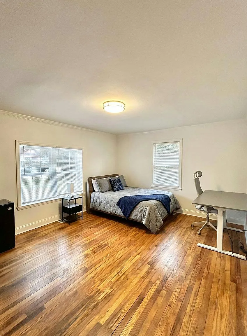 4 bed, 2.5 bath, $1,157 — Photo 1