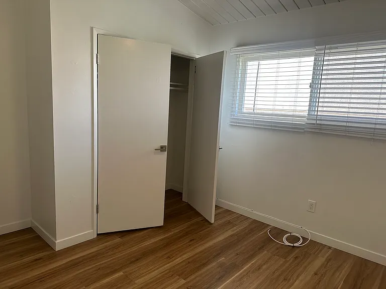 1057 Euclid Ave #5 — Photo 9
