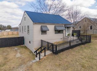 6706 Fairlawn Ave, Radford, VA 24141
