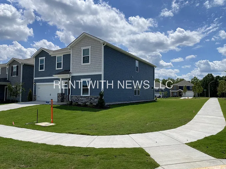 797 Riguard Way — Photo 4