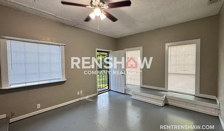 1330 Victor Dr — Photo 10