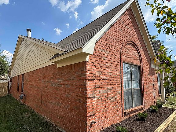2nd image of 4214 Meadow Valley Dr E