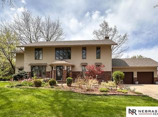 1222 N 101st Cir, Omaha, NE 68114