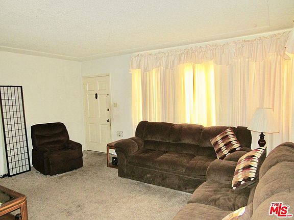 3rd image of 3534 W 117th St