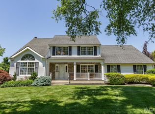 63 Wexford Dr, Monmouth Junction, NJ 08852