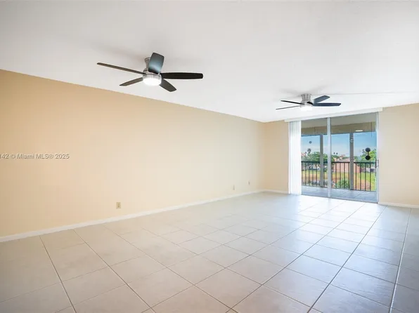 260 NW 76th Ave APT 404, Pompano Beach, FL 33063