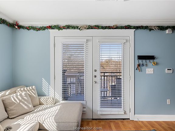 5th image of 1725 Harvey Mitchell Pkwy S APT 230