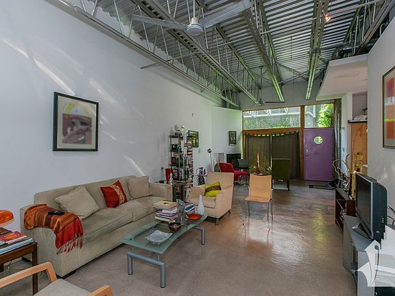 4th image of 4615 S Damen Ave #2