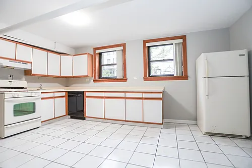 1340 W Foster Ave #GW Photo 1