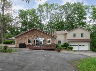 7653 Moyer Rd, Harrisburg, PA 17112