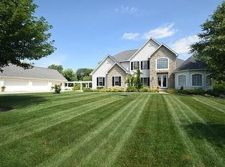 8301 Oxbow Rd, Westerville, OH 43082