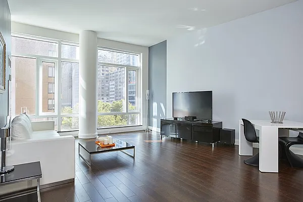 Rented by Compass | media 12