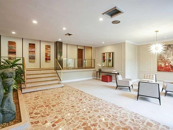 2nd image of 1 Kensington Gate APT 220