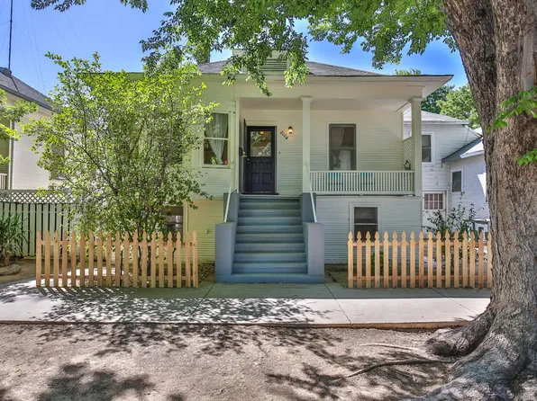 2104 9th St, Sacramento, CA 95818