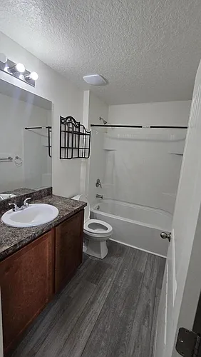 1832 SW Cameo Blvd Photo 1