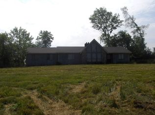 1109 Hilton Ln, Castalian springs, TN 37031