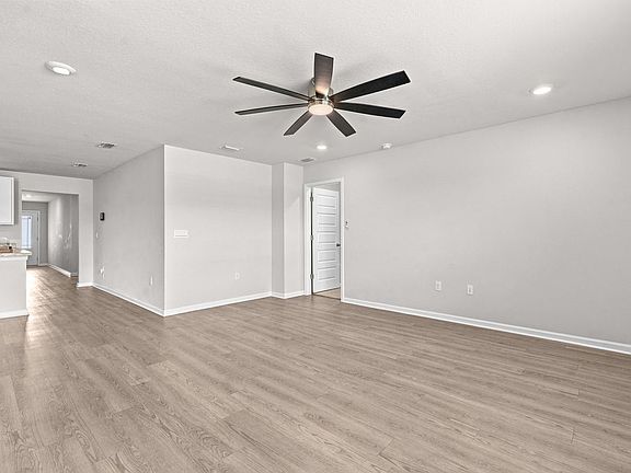 3rd image of 4953 Conner Ln