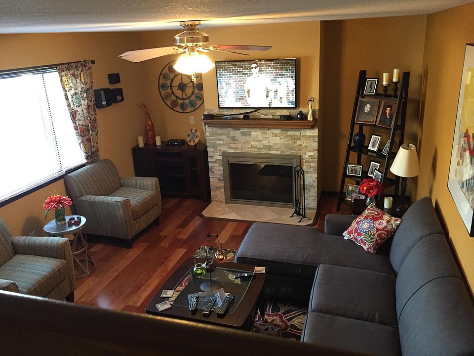 1st image of 16262 W Coachlight Dr