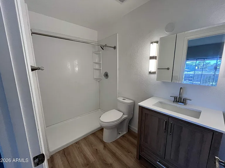 1017 E Maryland Ave #236 — Photo 9