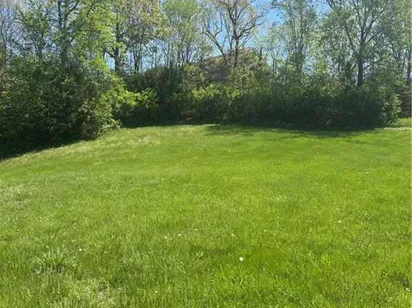 6445 NW Monticello Dr N, Kansas City, MO 64152