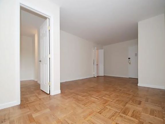 2nd image of 155 E 34th St APT 4K