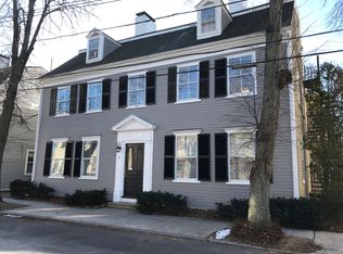 13 Essex St, Newburyport, MA 01950