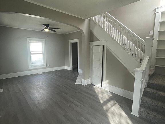 3rd image of 410 Wyoming St