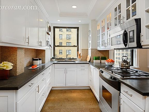 5th image of 670 W End Ave APT 8F