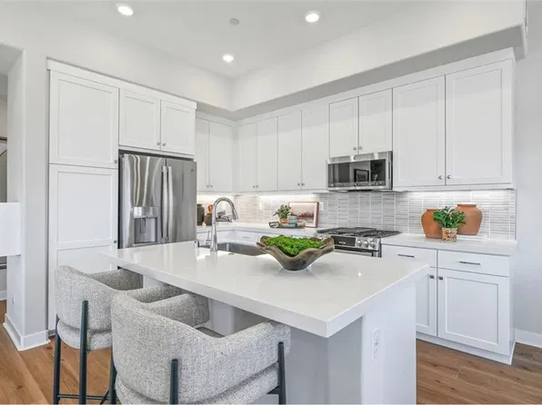 1318 Hummingbird Pl, Montebello, CA 90640