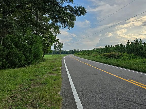 4th image of 20640 Old Wire Rd