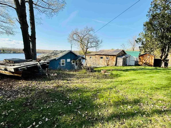 13 & 15 Bailey Rd, Hammond, NY 13646