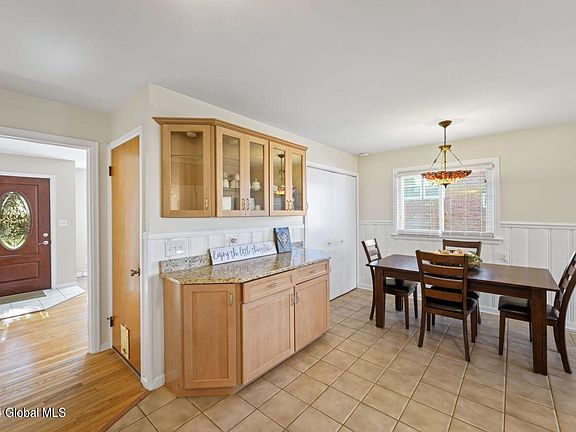 3rd image of 44 Glynn Street