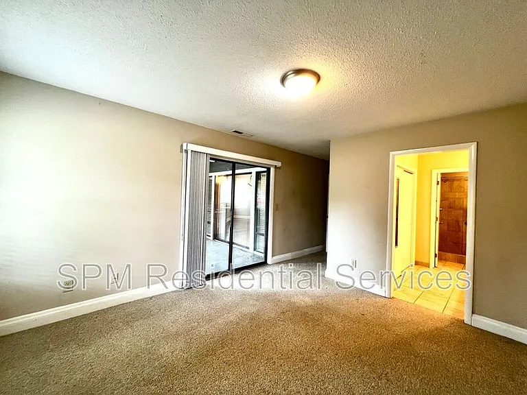 724 Azalea Dr #447 — Photo 11