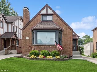 7229 W Lunt Ave, Chicago, IL 60631