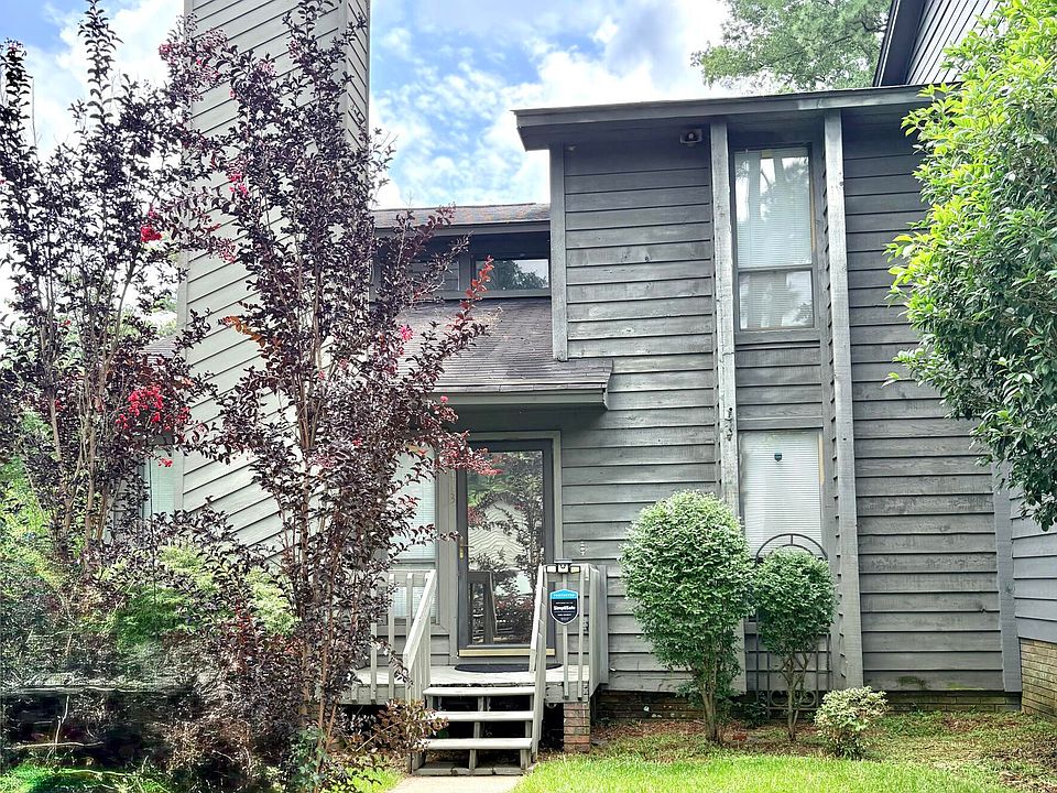1st image of 3113 Village Court N