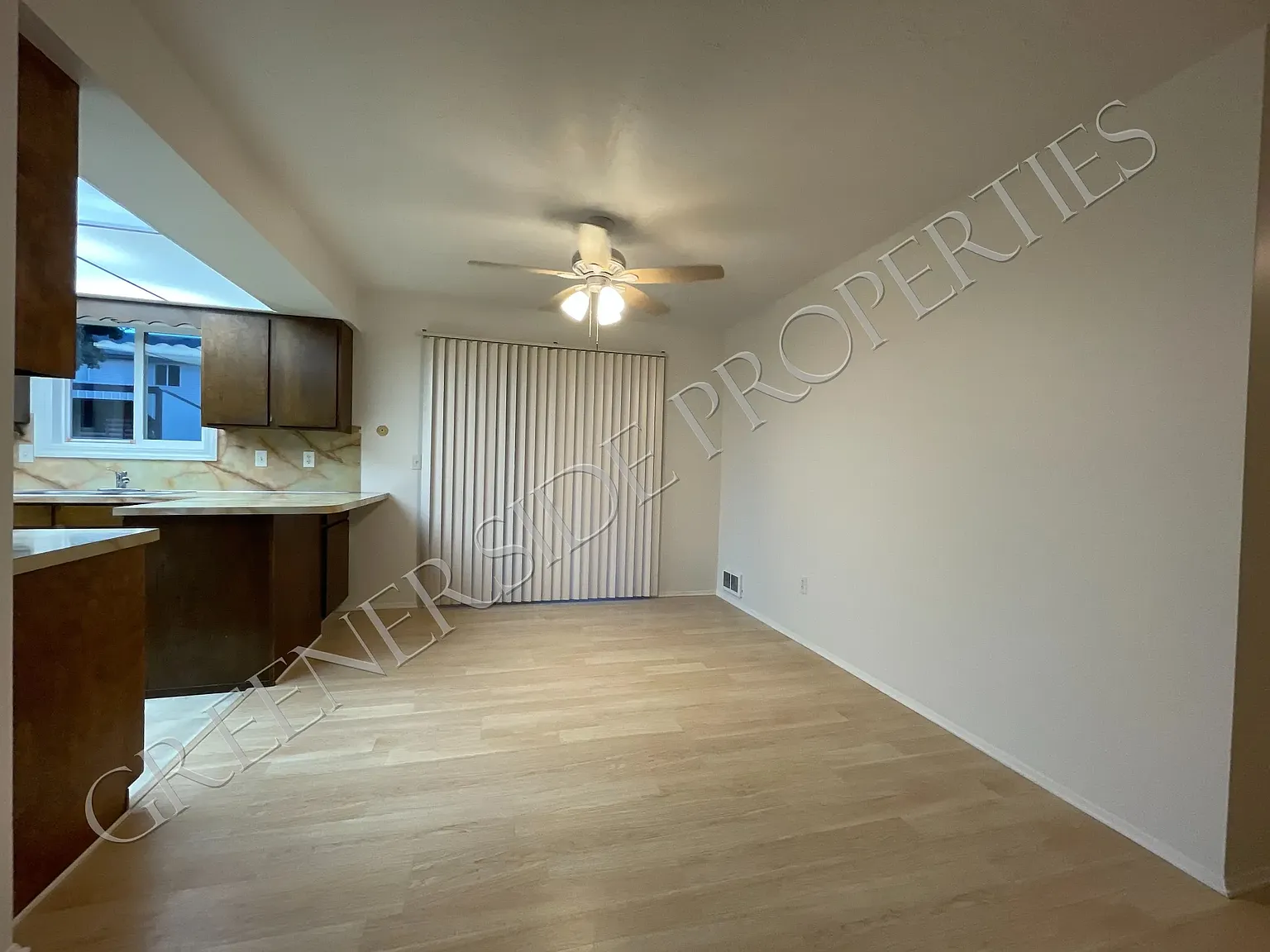 2 bed, 1200 sqft, $1,400 — Photo 3