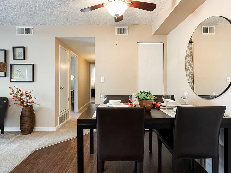 Oak Ridge Apartments — Photo 18