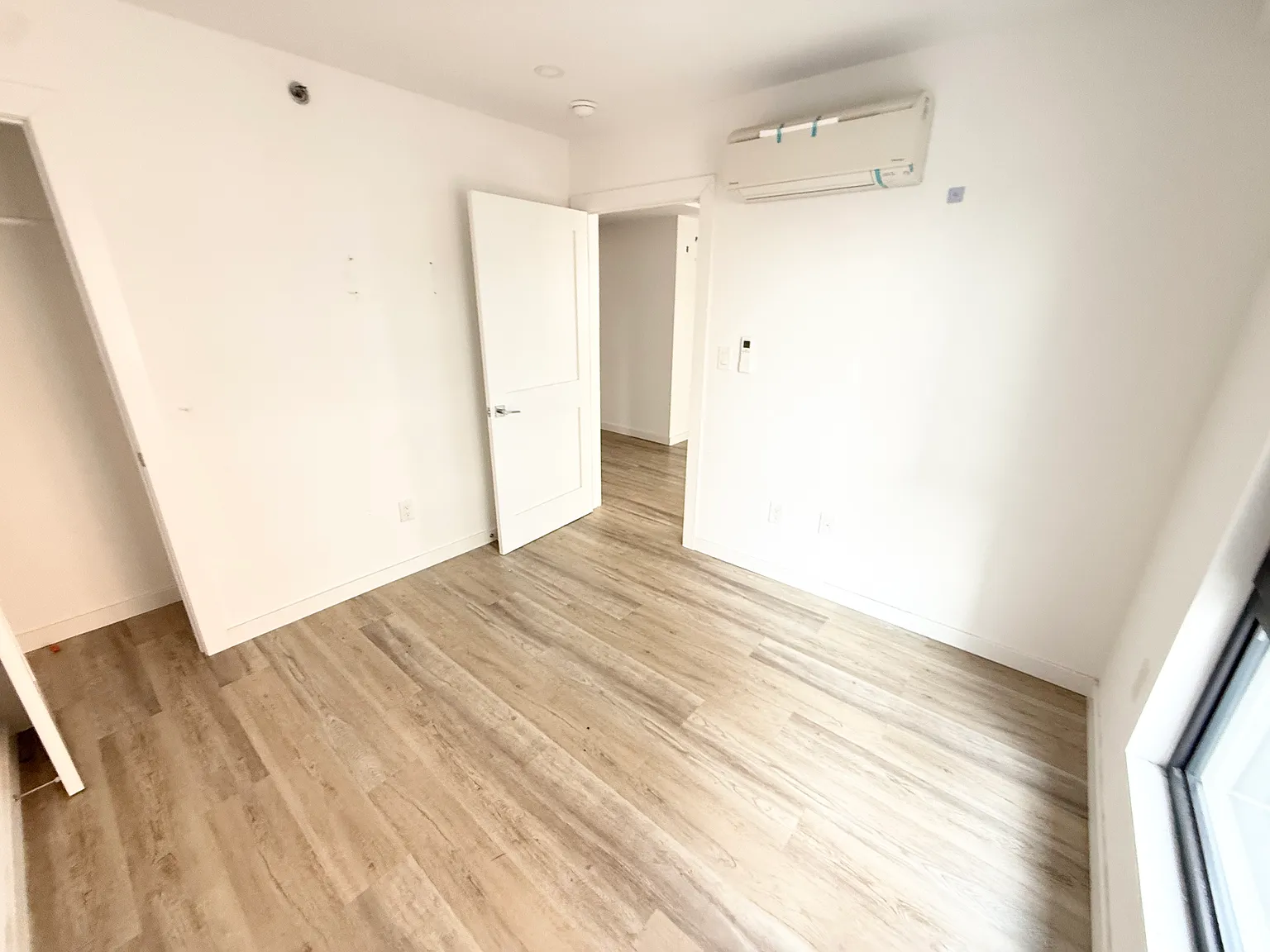 2 bed, $3,100 — Photo 4