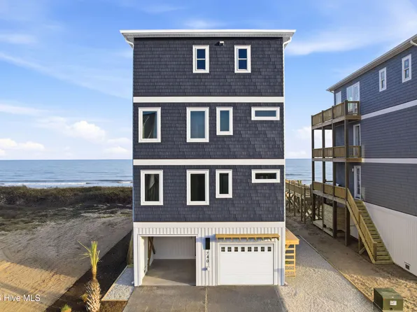 740 Dune Ridge Court, Surf City, NC 28445