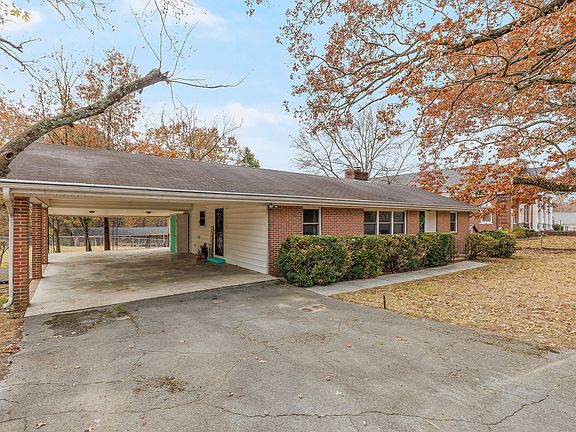 2nd image of 108 Monanaw Ave