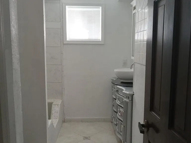 15910 Hartman Rd — Photo 12