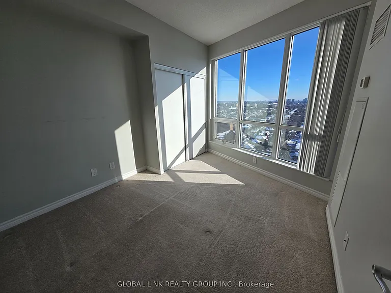 18 Holmes Ave #2203 — Photo 10